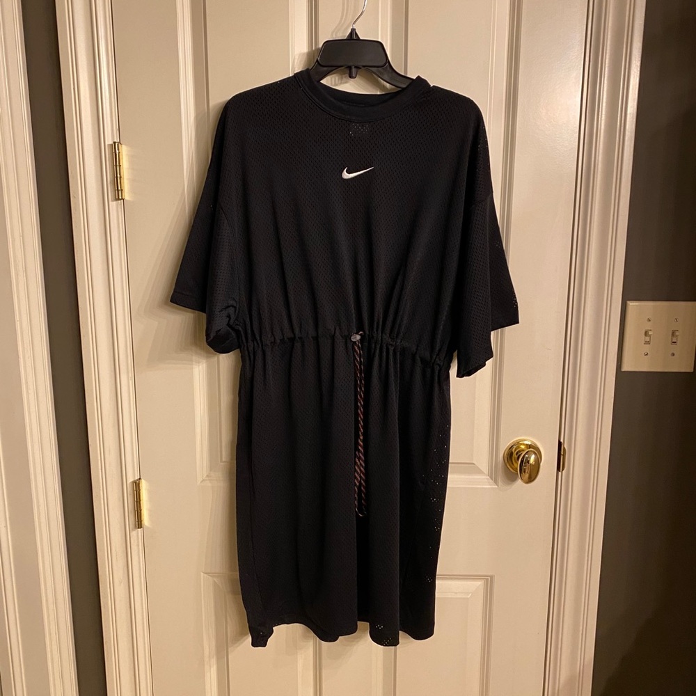 Nike crew neck drawstring dress.